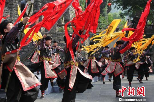 第八屆中國長江三峽國際旅游節(jié)開幕（圖）